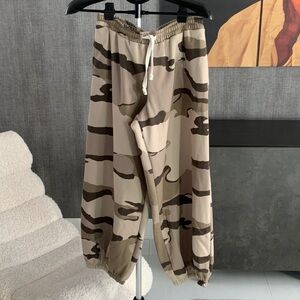 Urban Outfitters Cozy Fleece-Lined Joggers M
